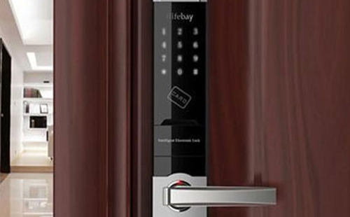 前进24小时上门开锁公司